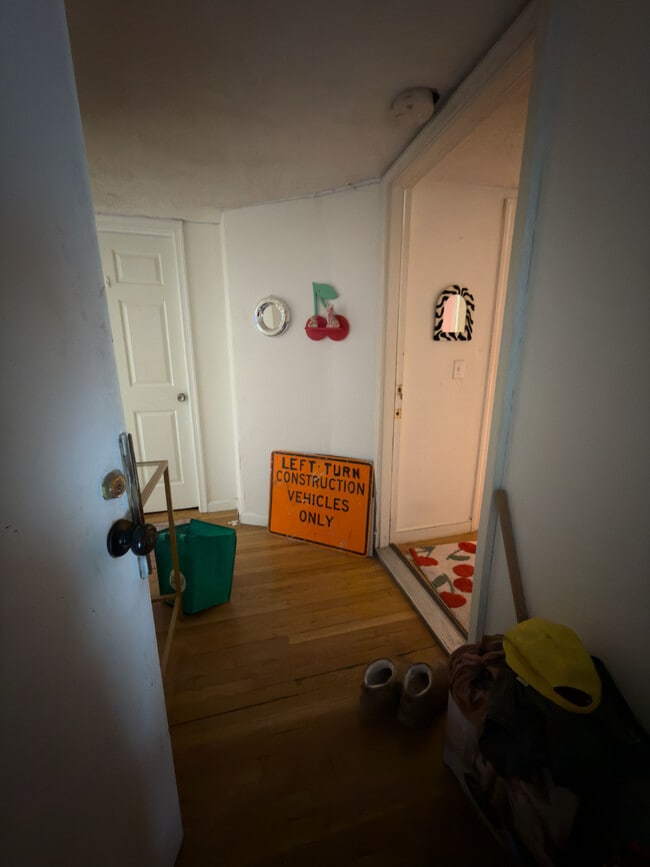 Building Photo - 26 Greylock Rd