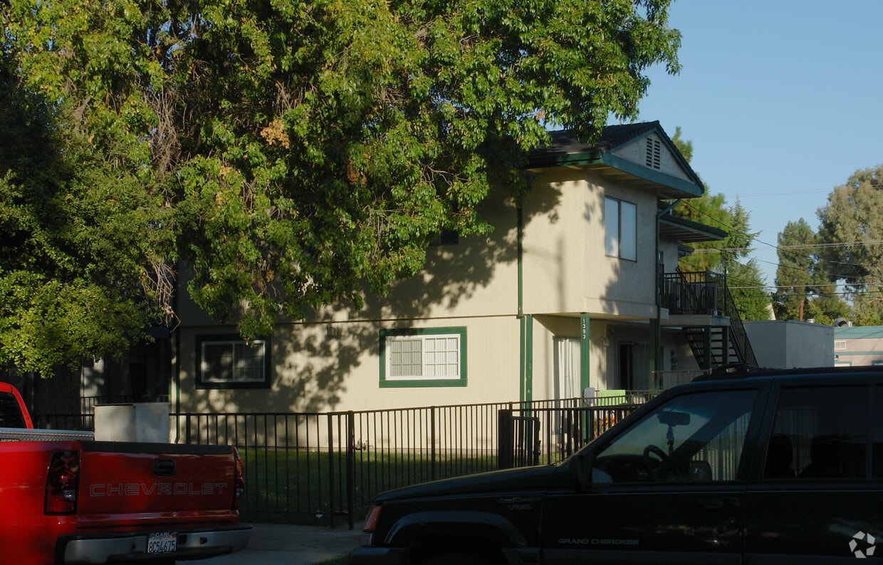 Primary Photo - 1393 Dubert Ln