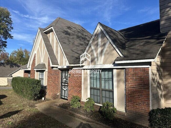 Building Photo - 3526 Newberry Ln