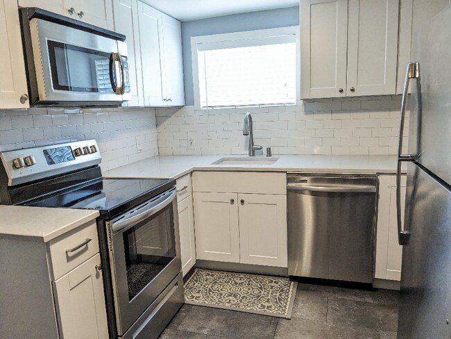 Foto del edificio - 3495 Ames St