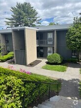 Building Photo - 315 Neponset St