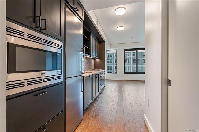 kitchen - 2295 E Asbury Ave