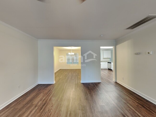 Building Photo - 840 Cedar Branch Way NE