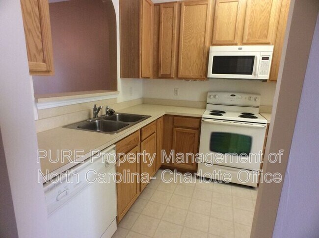 Foto del edificio - 5009 Sunset Ridge Ct