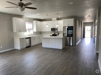 Building Photo - 2457 Roll Tide Ct