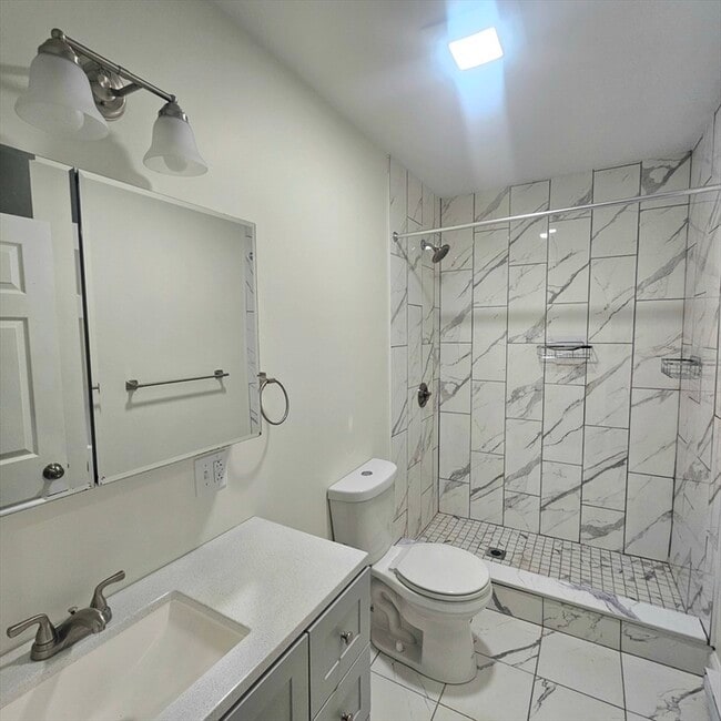 Foto del edificio - 49 Charter St