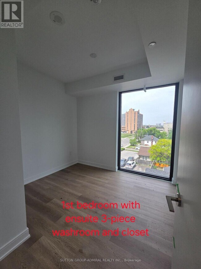 Building Photo - 3009 Novar Rd