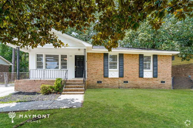 Building Photo - 125 Foxhunt Rd
