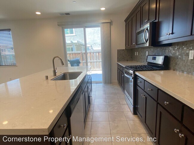 Building Photo - 4 br, 3 bath House - 2369 Spitfire Way
