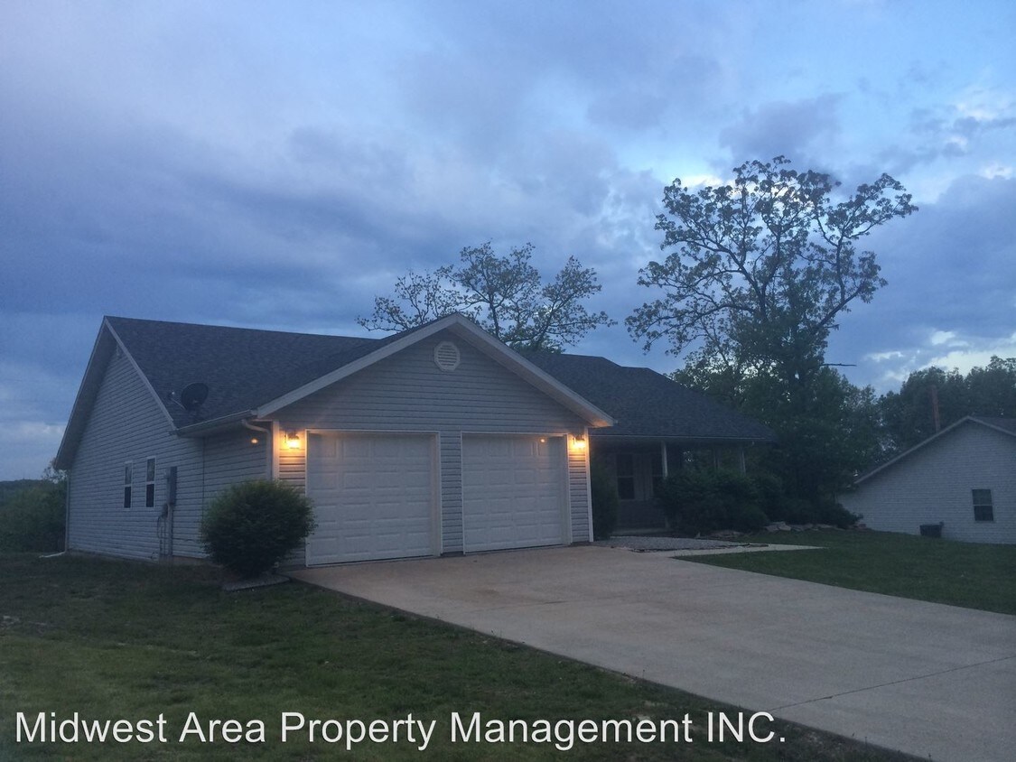 Foto principal - 14420 Howard Ln