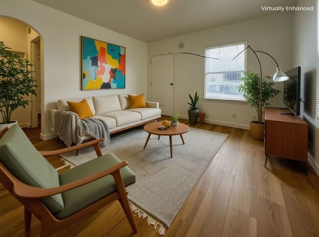 Foto del edificio - 2651 Cloverdale Ave