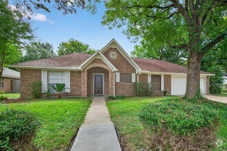 Building Photo - 6906 Pembrough Ln