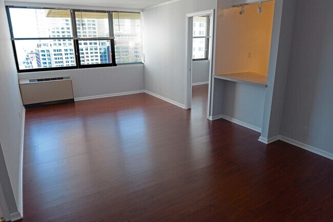 Foto del edificio - 280 Marin Blvd