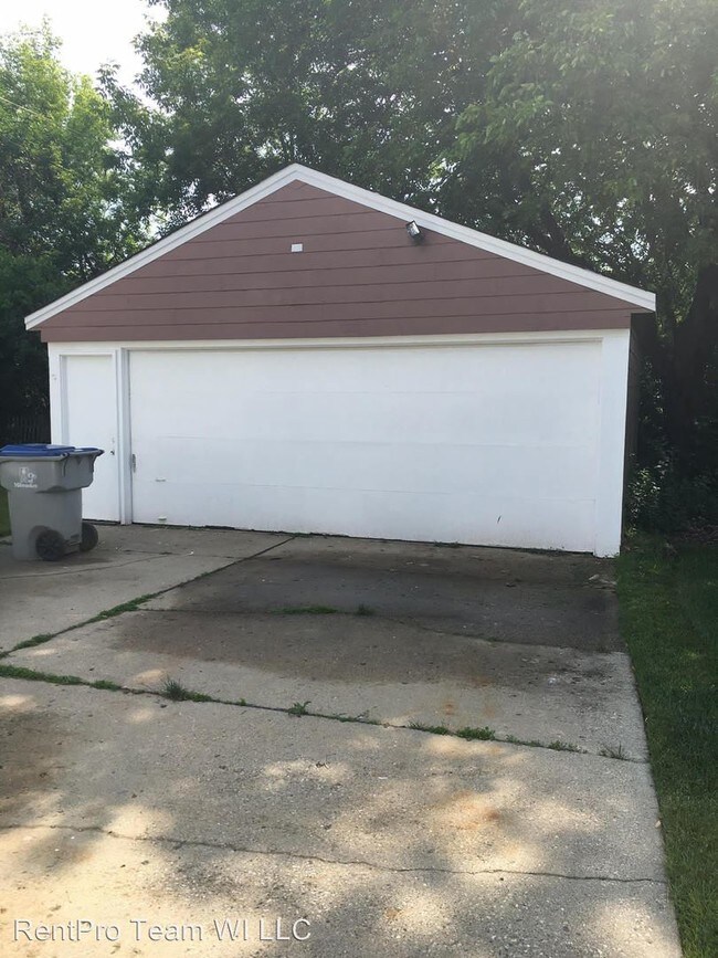 Building Photo - 4254 N 88th St