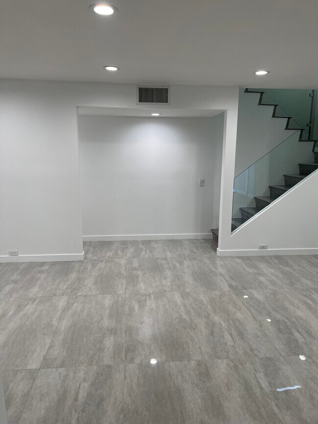 Building Photo - 8350 Burnet Ave