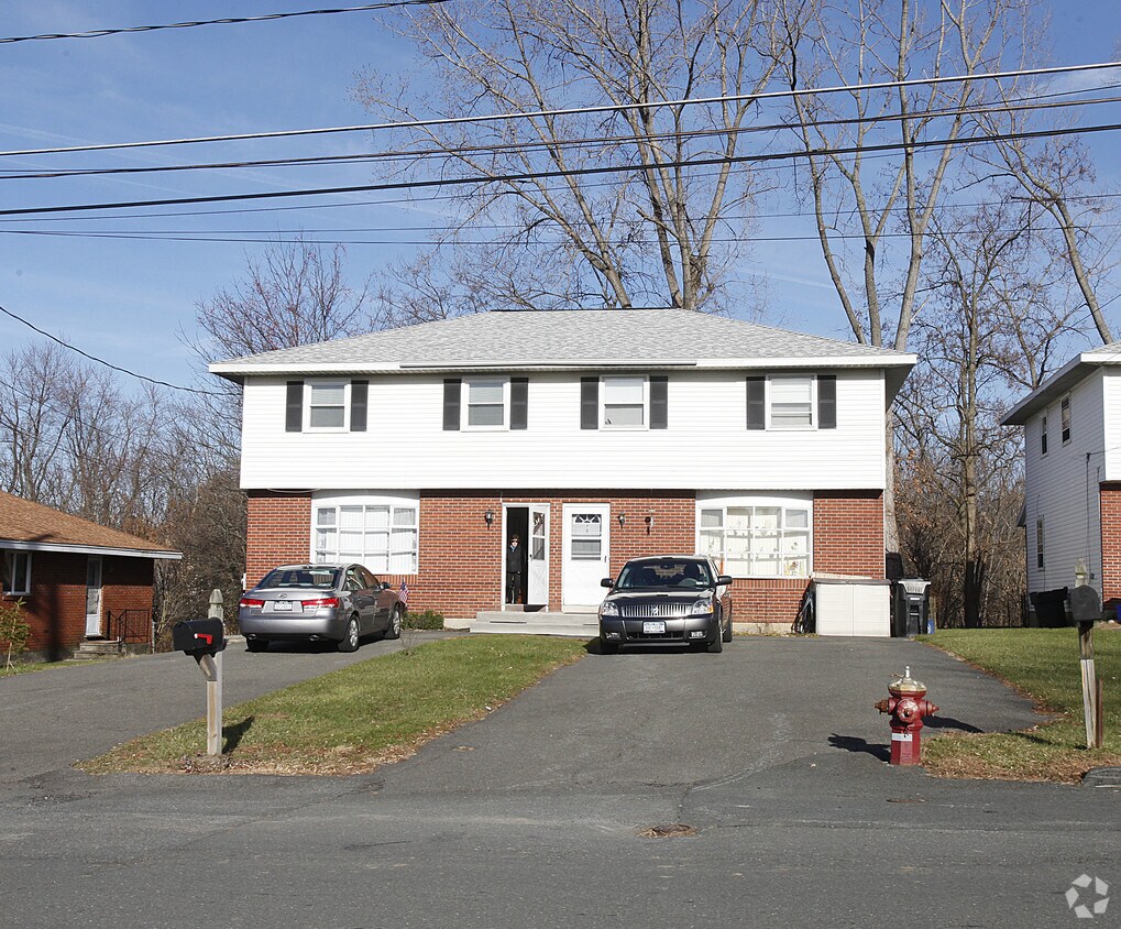 Primary Photo - 70 Sherman Ave