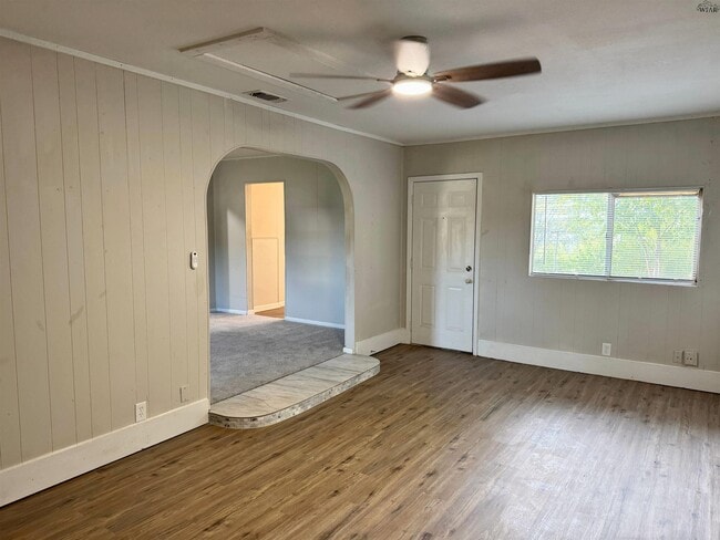 Foto del edificio - 2813 Roanoke Dr