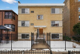 Building Photo - 7357 N Winchester Ave