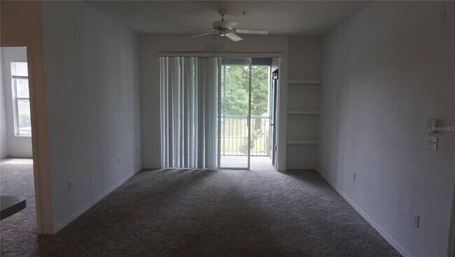 Building Photo - 5805 Legacy Crescent Pl