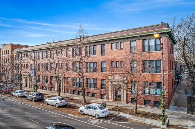 Building Photo - 3852 N Southport Ave