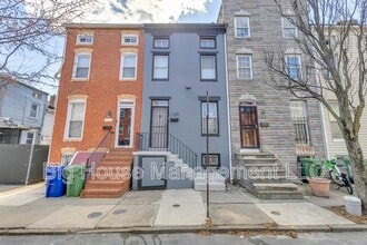 Building Photo - 1105 W Lombard St