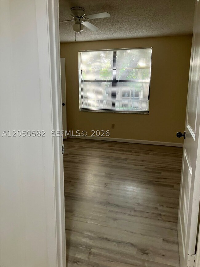 Building Photo - 4441 W McNab Rd