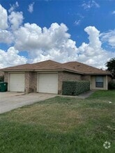 Building Photo - 2812 Ridgecrest Dr