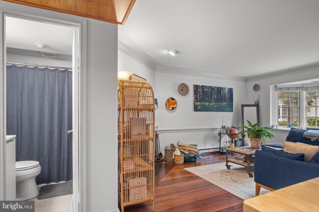 Foto del edificio - Spacious Old Town Retreat with Fireplace, Parking, and Prime Location!