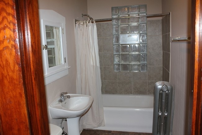 Foto del edificio - 2524 W Marquette Rd