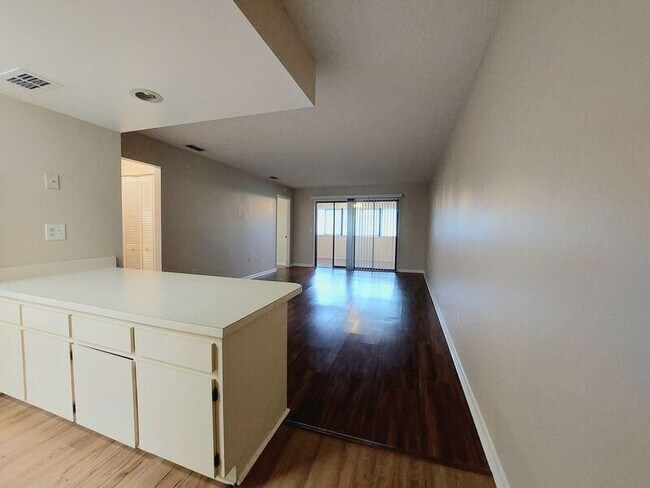 Foto del edificio - 6128 Topher Trail