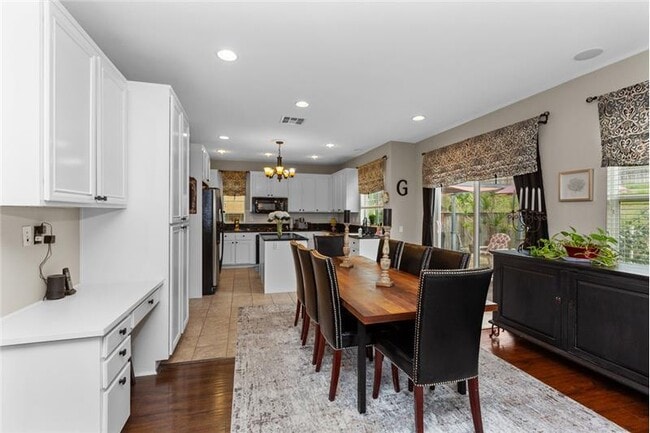 Building Photo - 930 Prism Dr