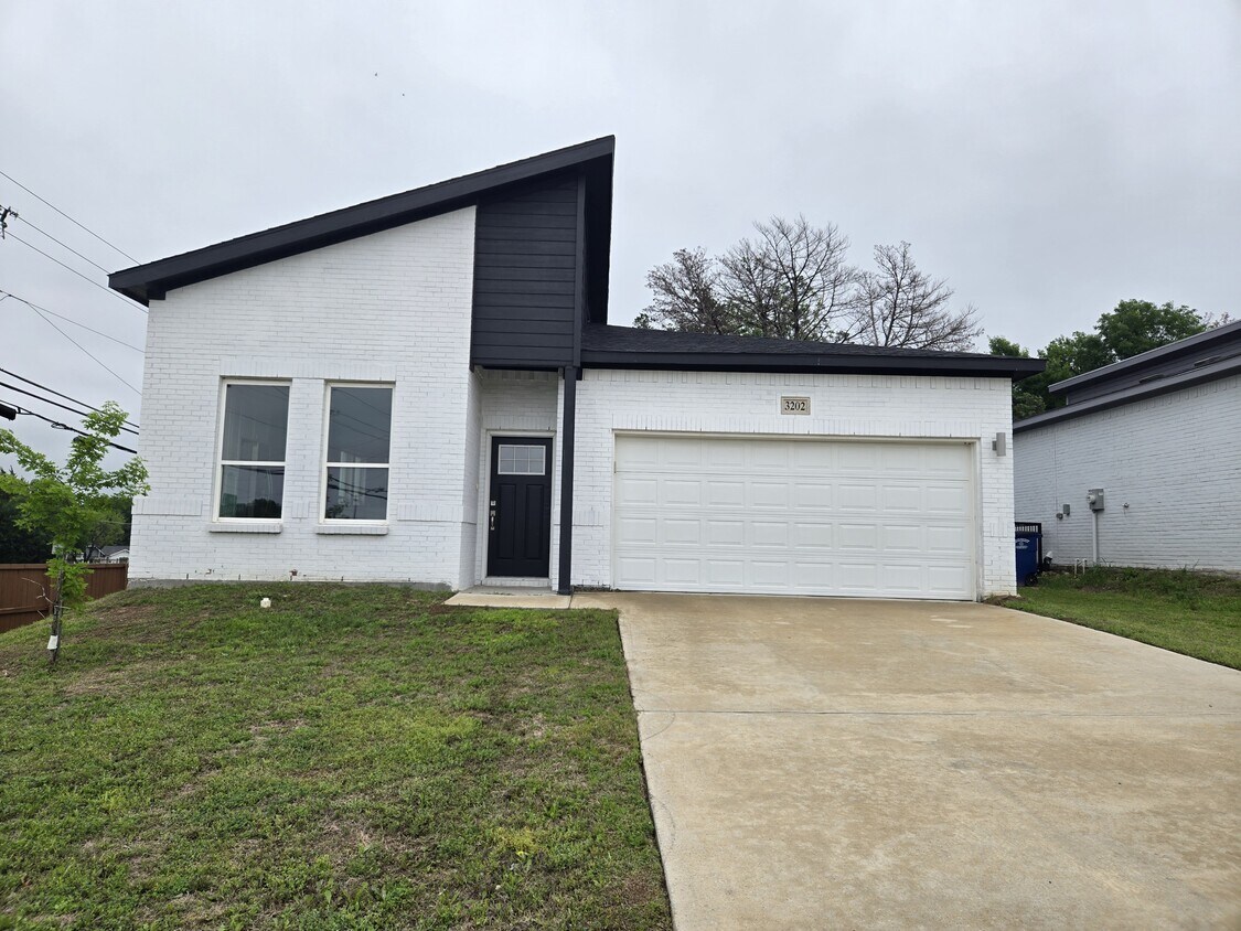 Foto del edificio - 3202 Noor St