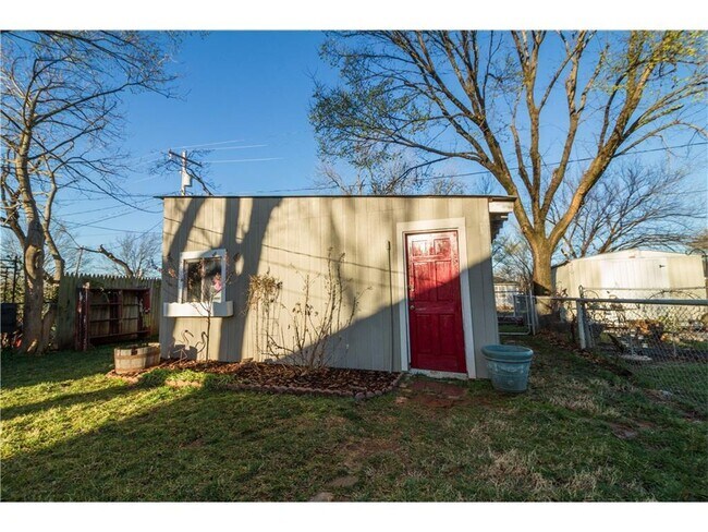 Foto del edificio - 312 N 6th St