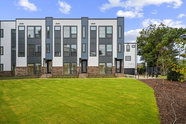 Building Photo - The Collection at Charles Townhomes for Rent in NoDa