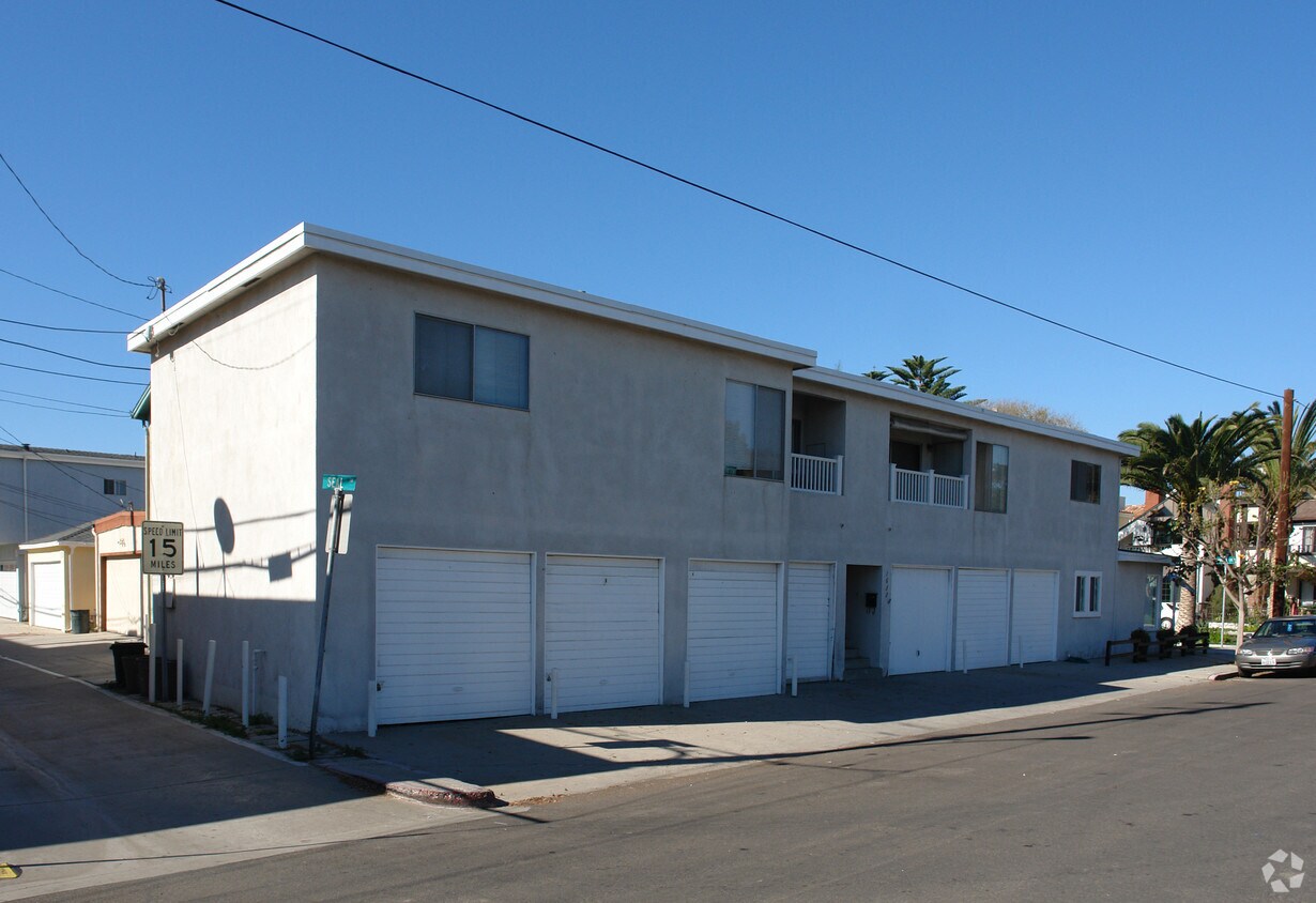 Building Photo - 1632 Electric Ave