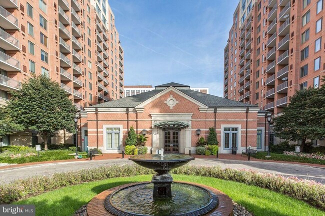 Foto del edificio - 11710 Old Georgetown Rd