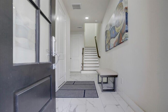 Building Photo - 3409 Kensington Yellow Pl