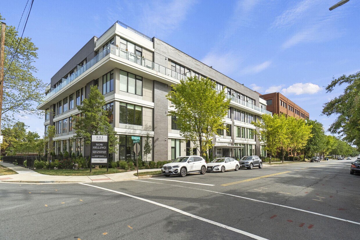 Foto principal - 801 N Fairfax St