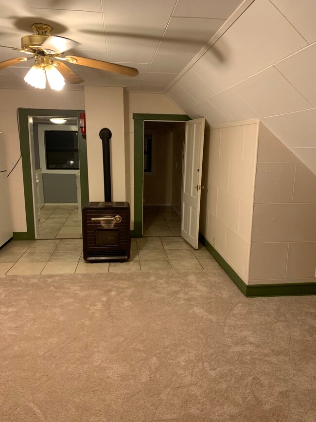 Building Photo - 802 N 8th Ave