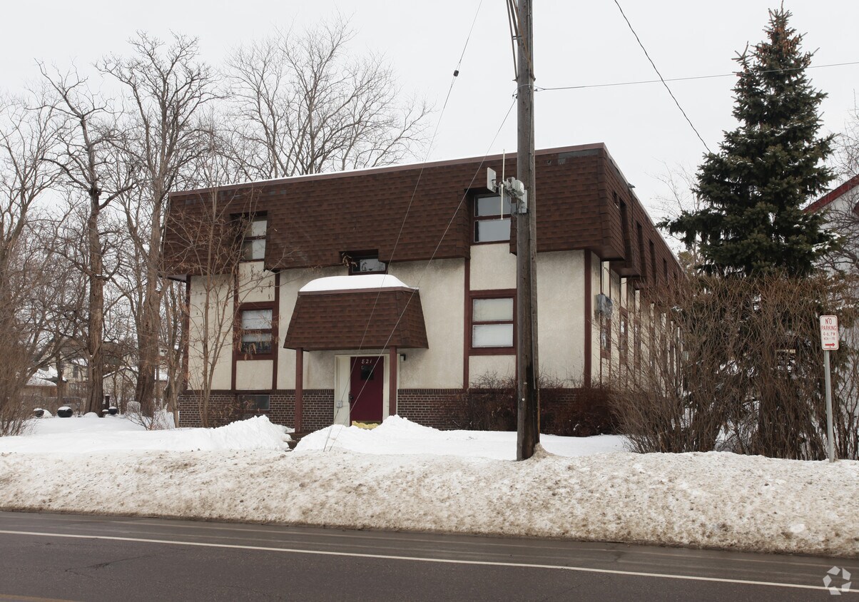 Building Photo - 821 Marshall St NE