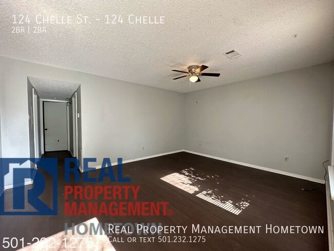 Building Photo - 124 Chelle Street - Cozy 3 Bedroom!!