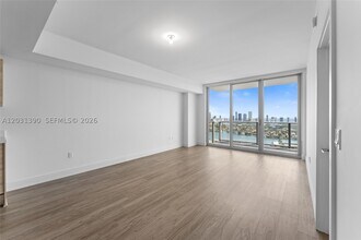 Building Photo - 16385 Biscayne Blvd