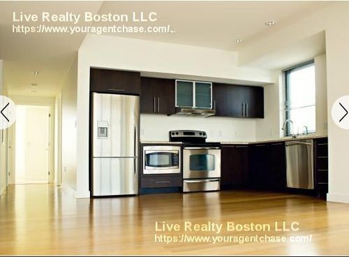 Building Photo - 1225 Boylston St