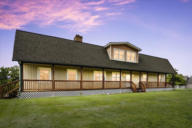 Building Photo - 1210 Stafford Dr