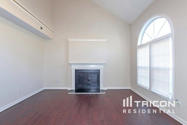 Foto del edificio - 1507 Hollow Maple Dr