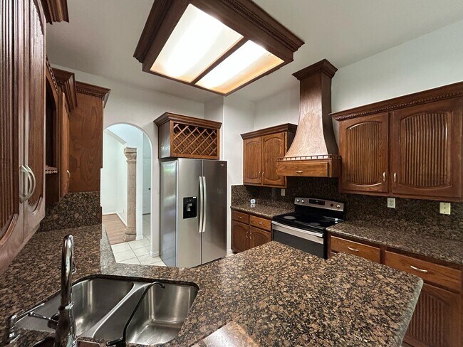 Building Photo - 3400 Santa Teresa