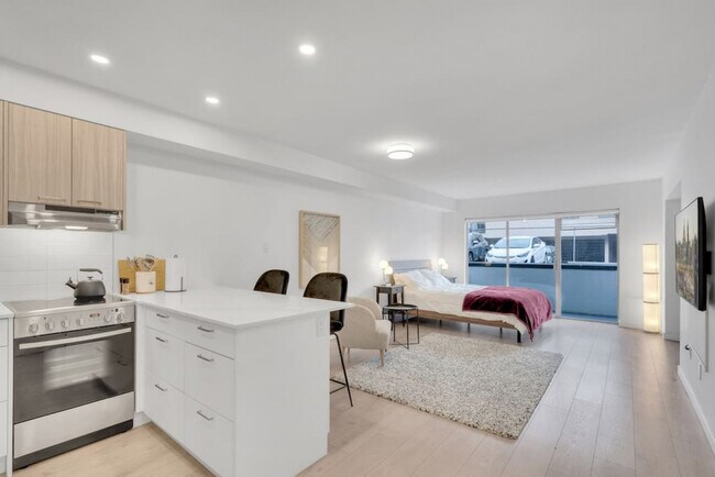 Photo du bâtiment - 2225 W 8th Ave