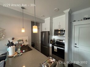 Building Photo - 2229 Atkins Ave