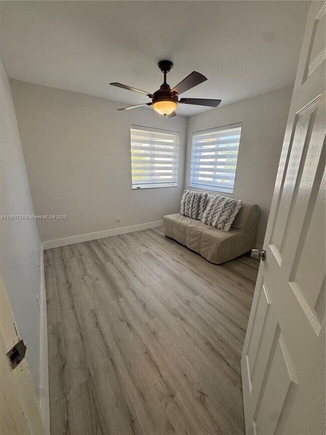 Foto del edificio - 17201 SW 142nd Ct