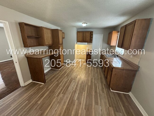 Foto del edificio - 216 Sanford Dr